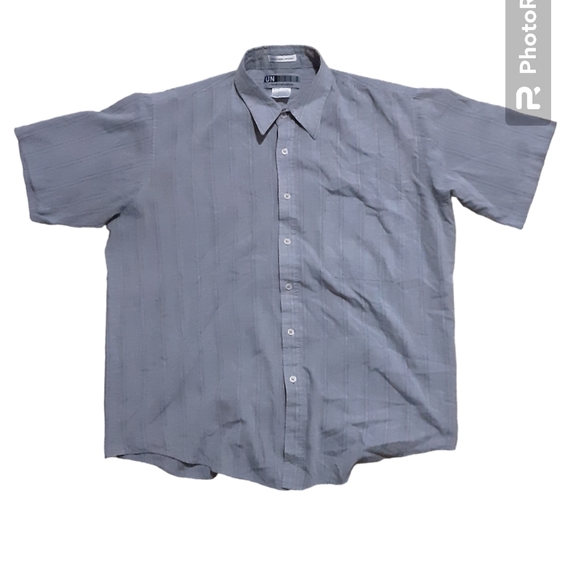 Untied brand dress shirt - Picture 1 of 3